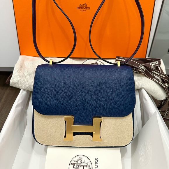 2023 Hermès CONSTANCE 18 MINI MIRROR NAVY BLUE EPSOM LEATHER GHW - Picture 1 of 16